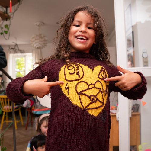 DEL DIT HJERTE SWEATER - STRIKKEOPSKRIFT (børn)